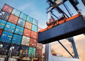 Container rental prices surge due to disruptions in equipment circulation.